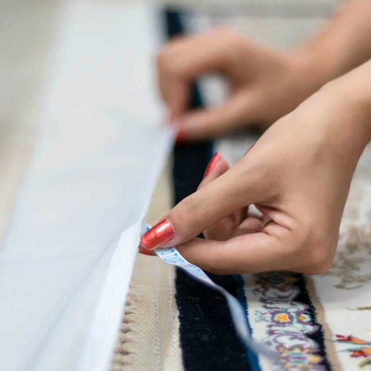 محافظ ریشه فرش